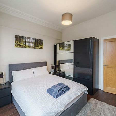 Augusta Lodge Moseley برمنغهام المظهر الخارجي الصورة